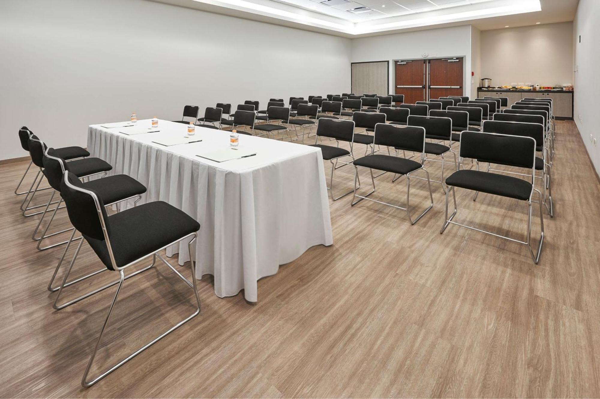 City Express Junior By Marriott Leon Centro De Convenciones Buitenkant foto